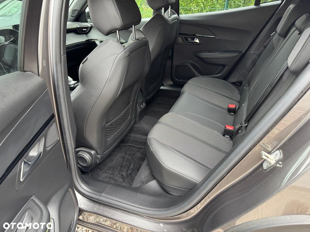 Peugeot 2008 1.5 BlueHDi GT Line S&S EAT8 - 9