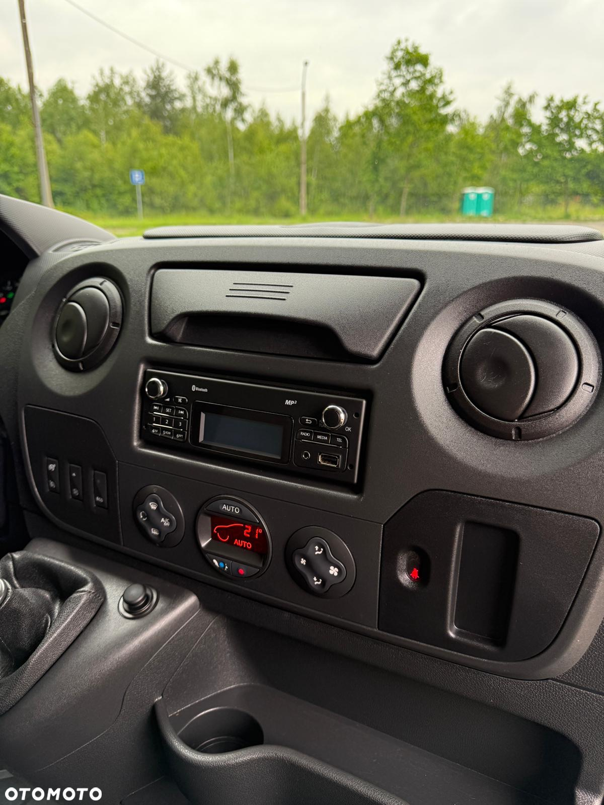 Renault Master - 15