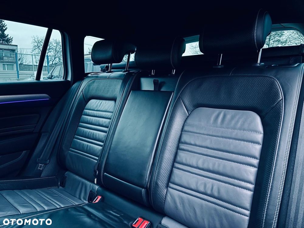 Volkswagen Passat - 15