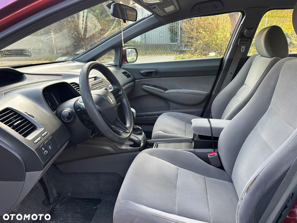 Honda Civic Sedan 06-09 - 8