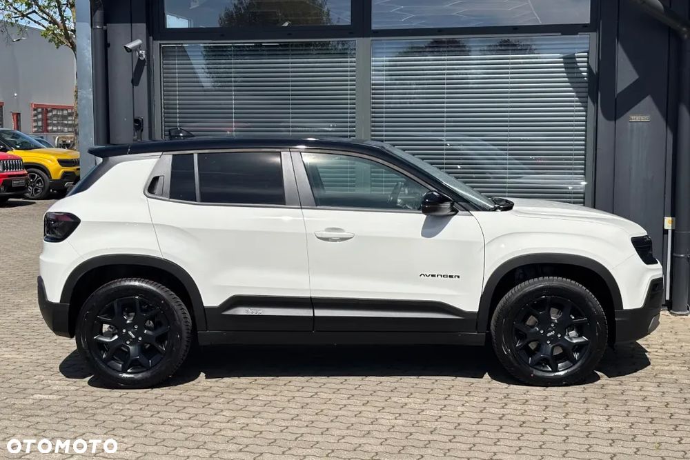 Jeep Avenger 1.2 T3 mHEV Black Edition FWD eDCT6 - 7