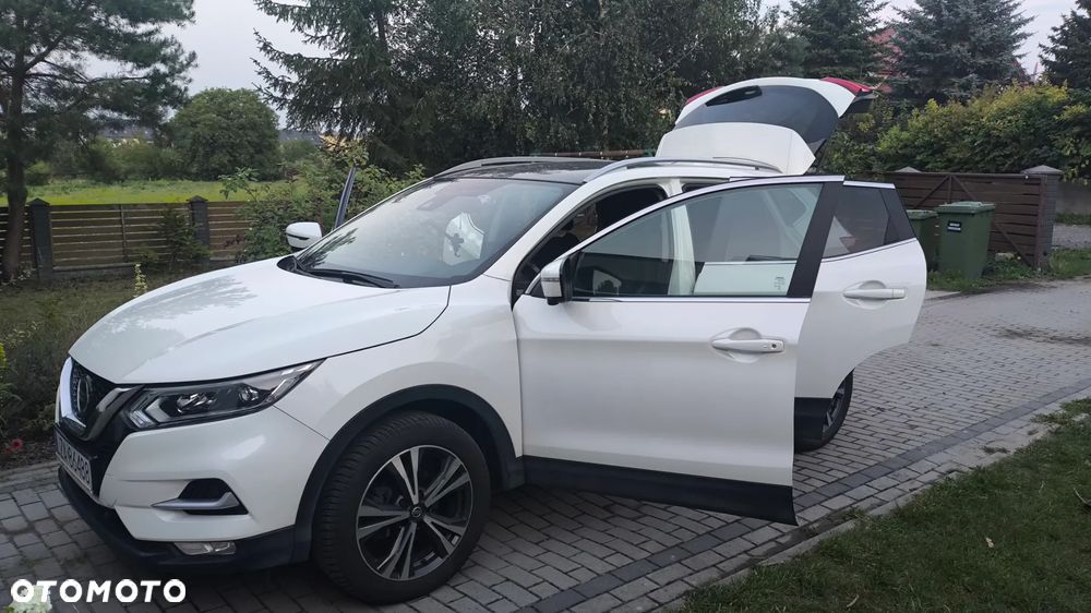 Nissan Qashqai 1.2 DIG-T N-Connecta EU6 - 38
