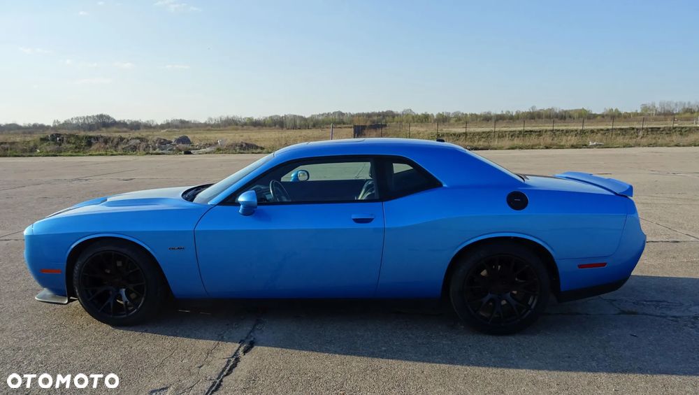 Dodge Challenger - 19