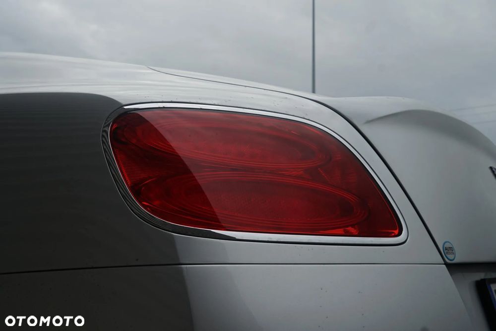 Bentley Continental GT W12 - 5