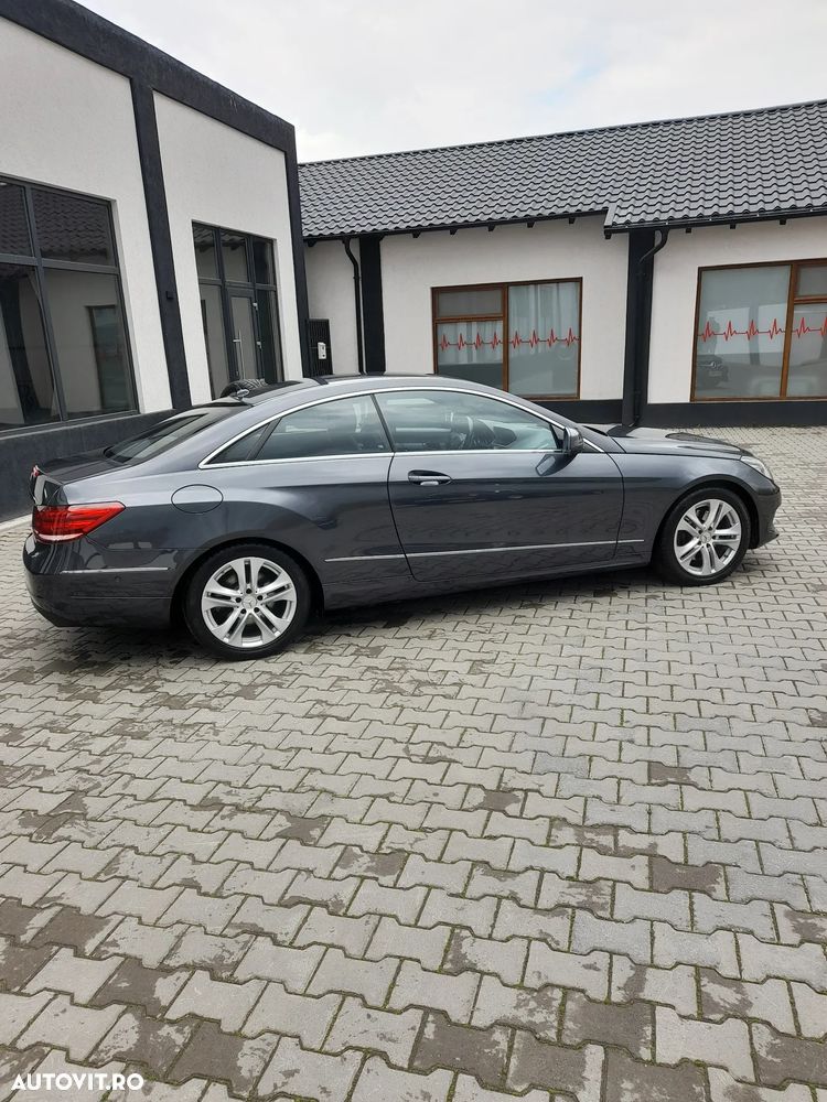 Mercedes-Benz E 200 7G-TRONIC - 1