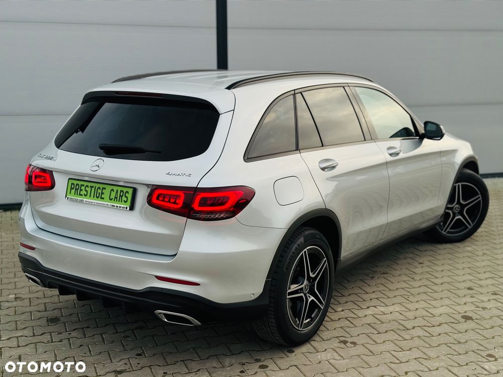 Mercedes-Benz GLC 220 d 4Matic 9G-TRONIC AMG Line Plus - 9