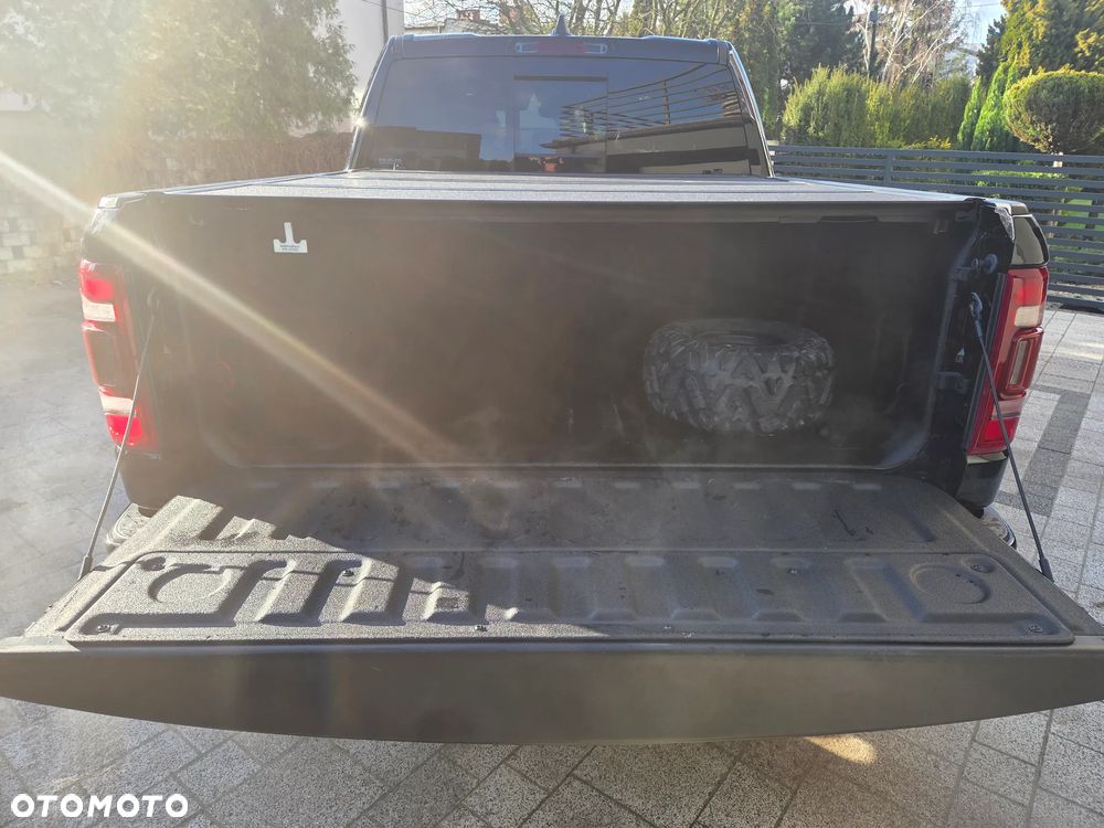 RAM 1500 Crew Cab Limited - 8