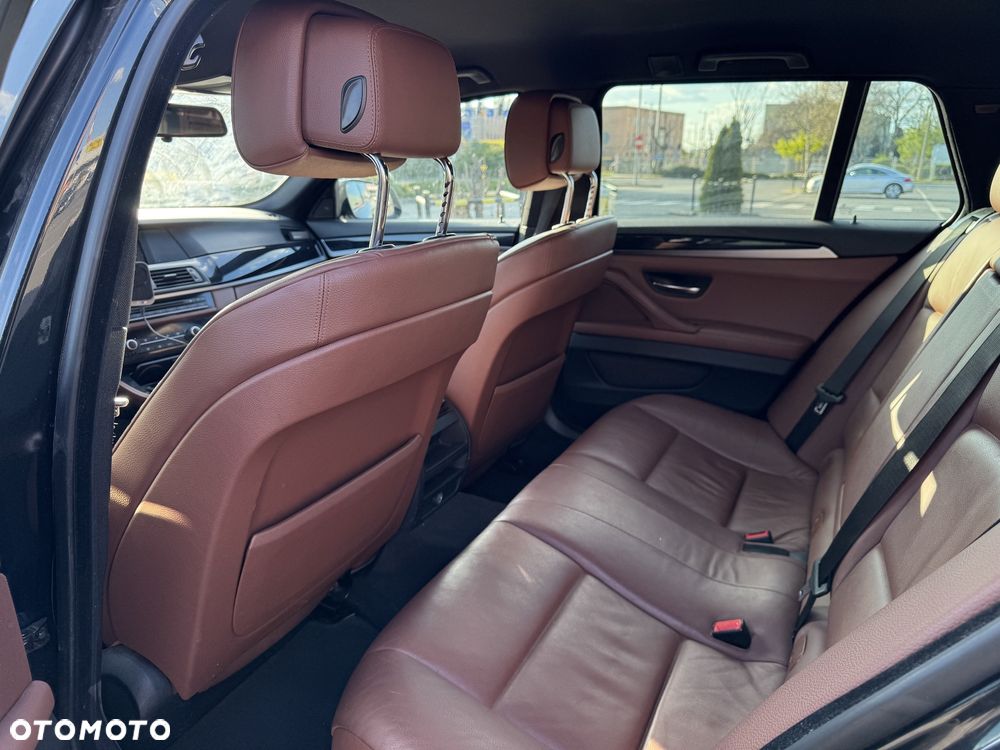 BMW Seria 5 520d - 14