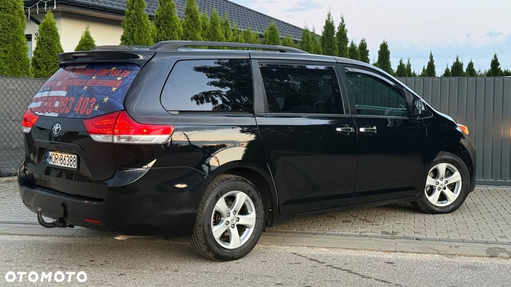 Toyota Sienna 3.5 V6 - 15