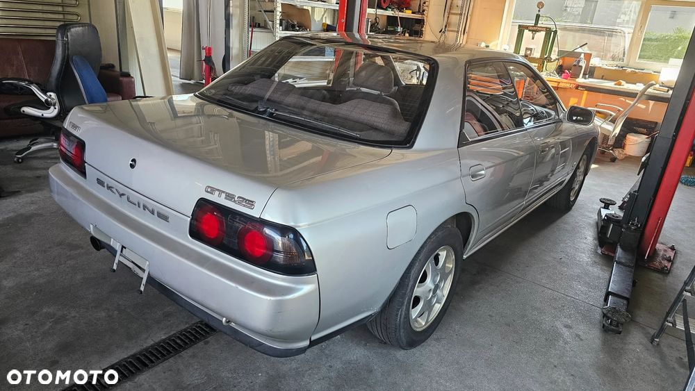 Nissan Skyline - 6