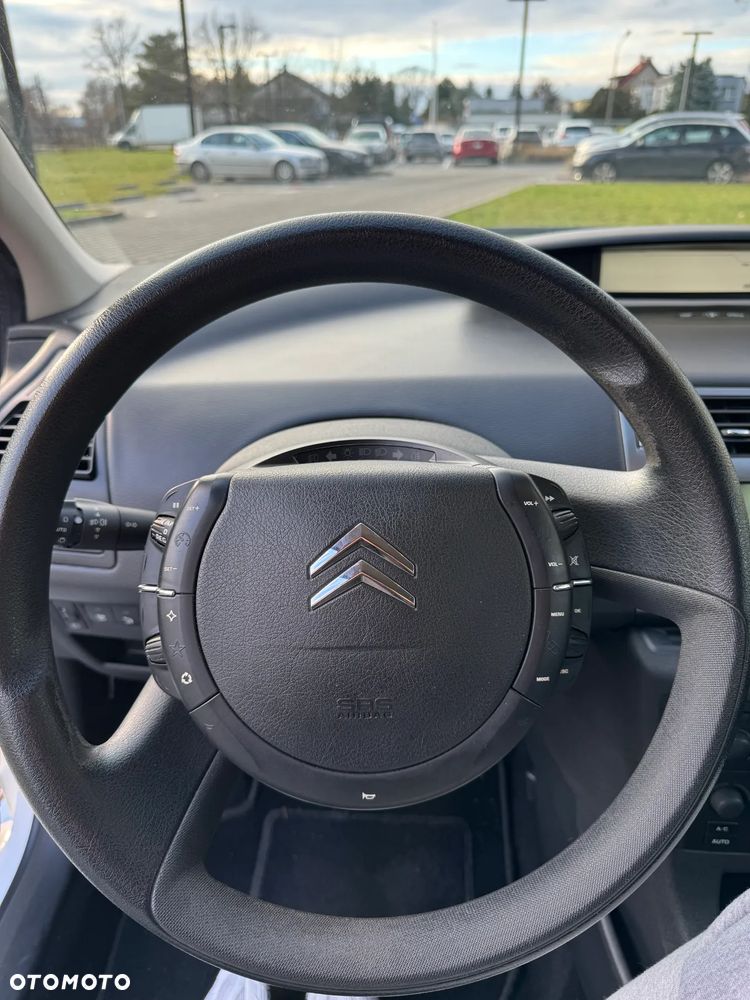 Citroën C4 1.4 16V Equilibre - 16