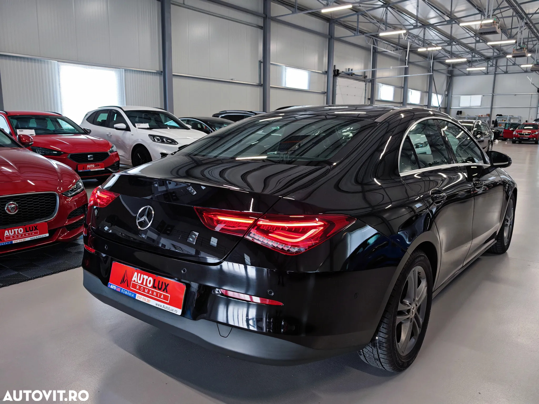Mercedes-Benz CLA 180 d 7G-DCT - 4