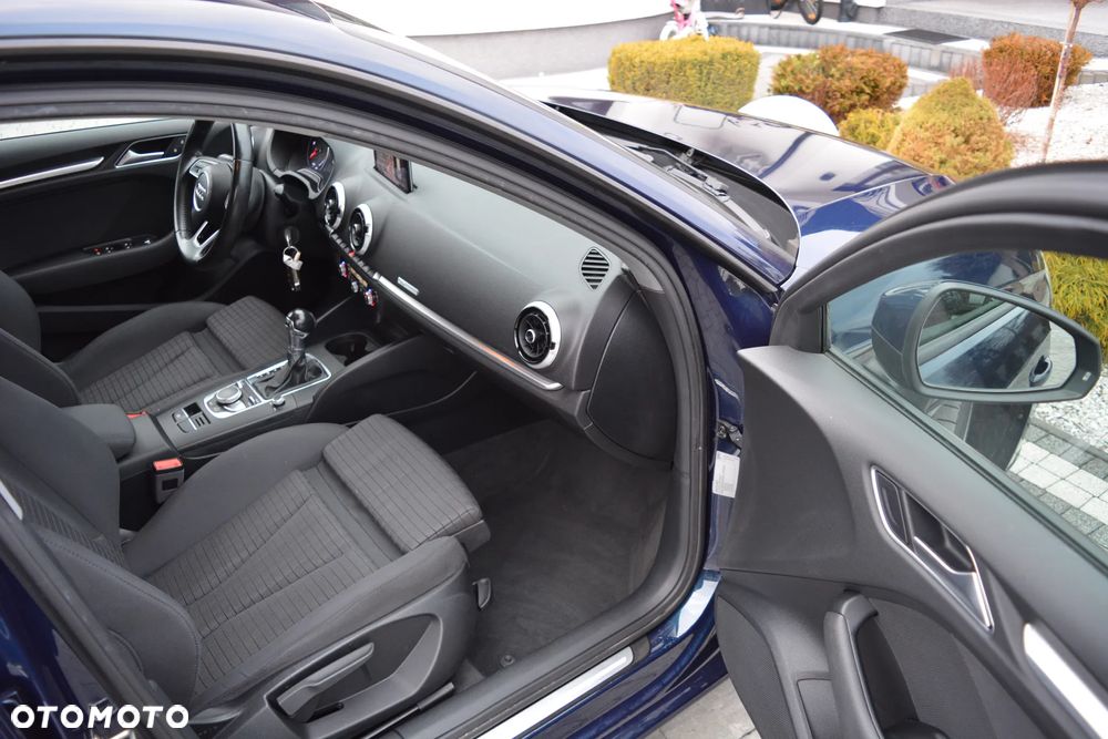 Audi A3 Sportback 1.6 TDI S tronic sport - 16