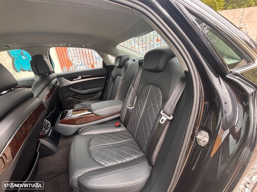 Audi A8 3.0 TDI V6 quattro Clean Diesel Exclusive - 36