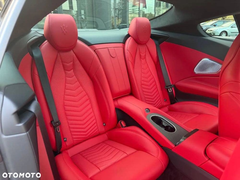 Maserati GranTurismo Standard - 15