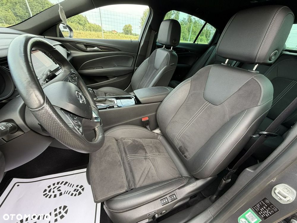 Opel Insignia - 18