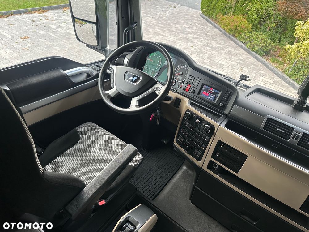 MAN /TGX / 26.460 / BDF / 255 000 tys.km. / - 38