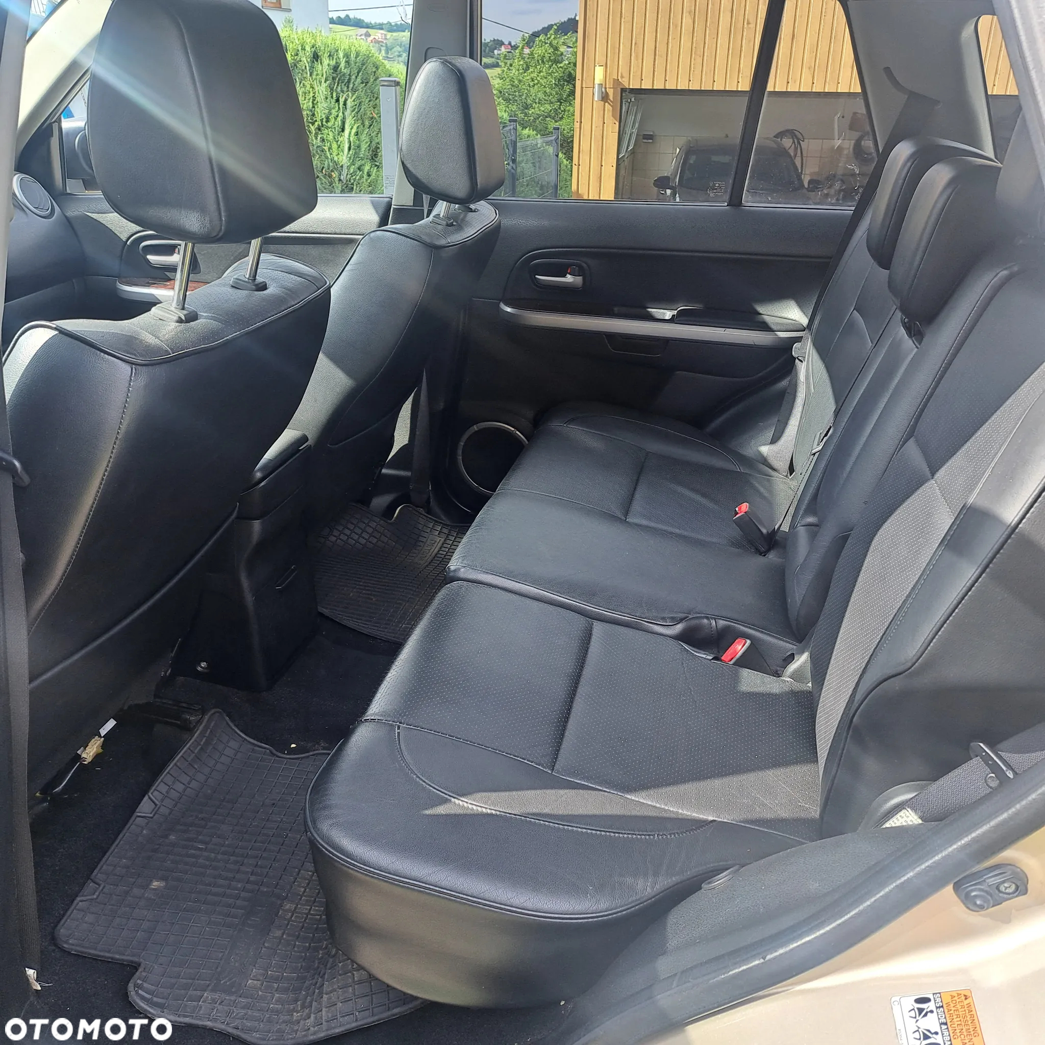 Suzuki Grand Vitara 2.0 De luxe - 11