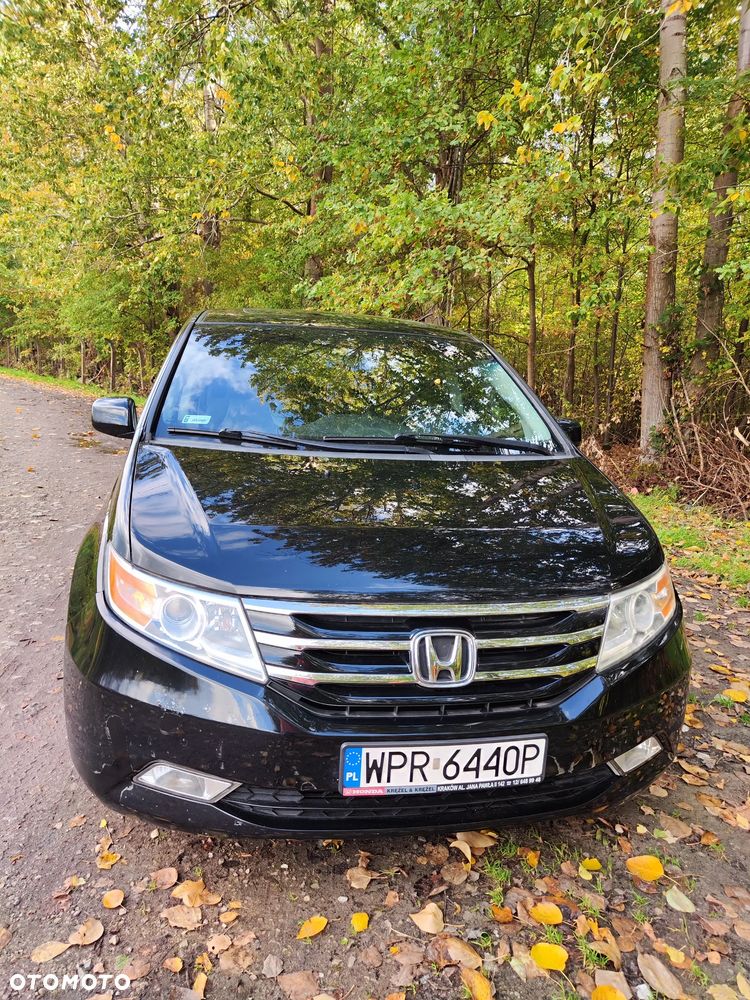 Honda Odyssey 2011 photo 4