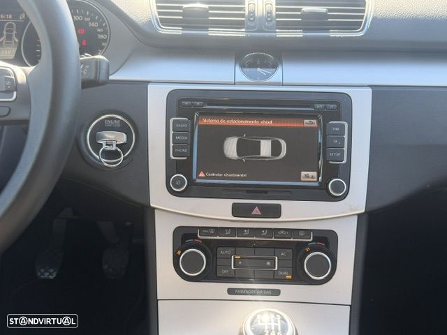 VW Passat CC 2.0 TDi BlueMotion - 33