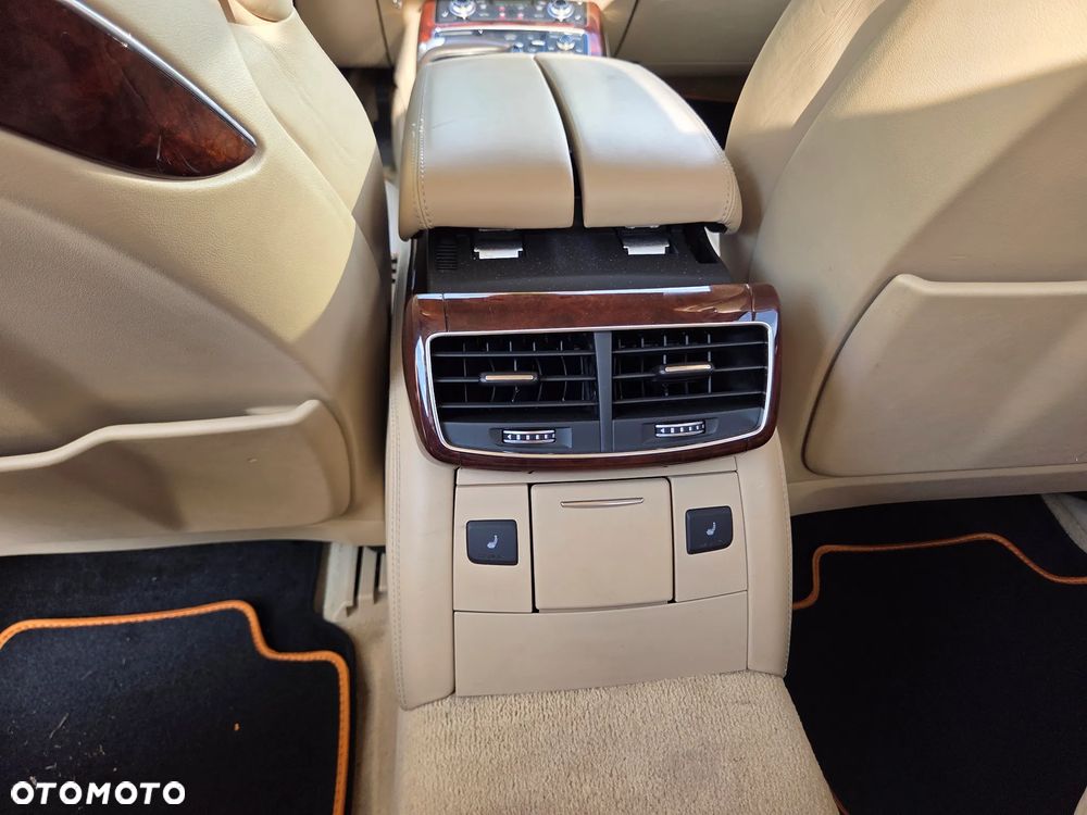 Audi A8 4.2 FSI Quattro tiptronic - 32