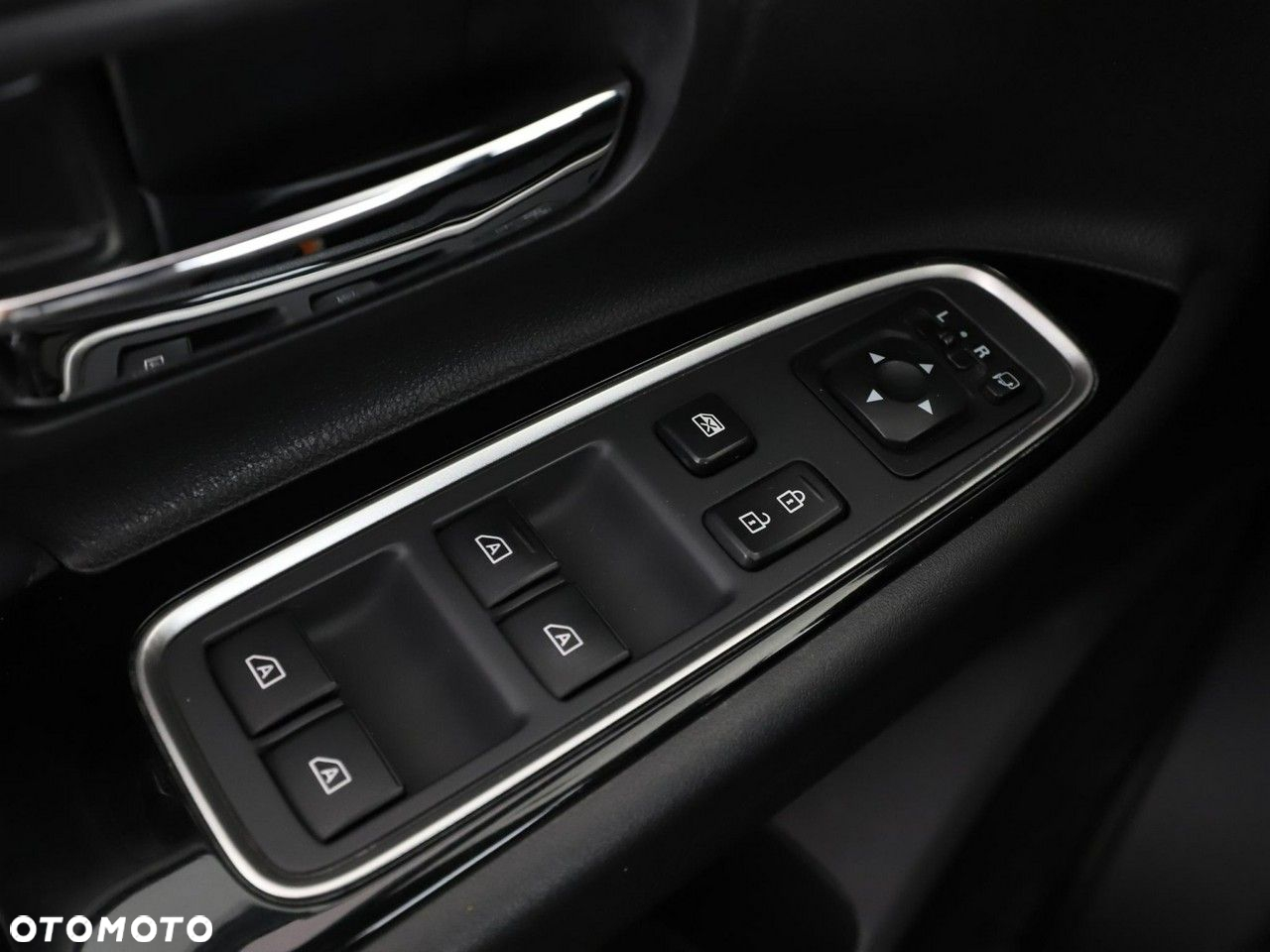Mitsubishi Outlander 2.4 4WD Plug-In Hybrid Spirit - 39