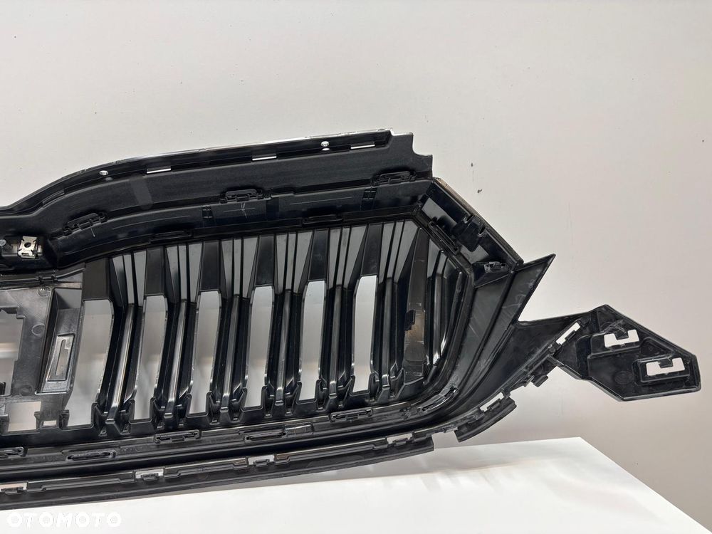 Skoda Octavia IV 4 VRS V RS Grill Atrapa Zderzaka 5E3853663C - 11