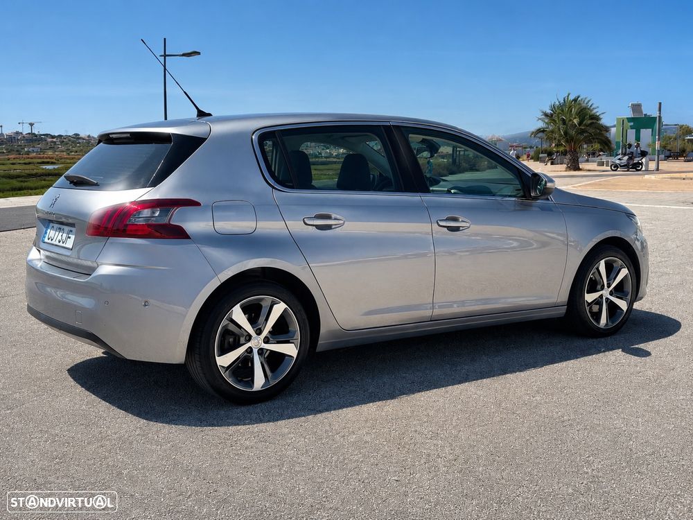 Peugeot 308 1.2 PureTech Allure Full LED - 11