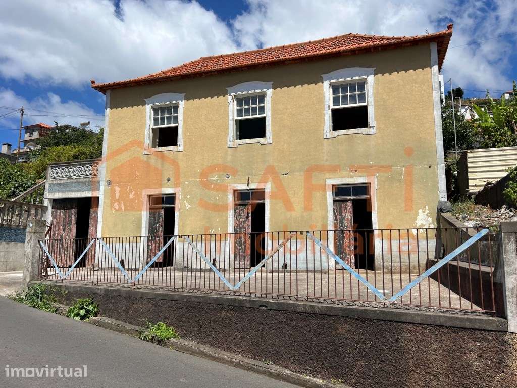 Vende-se moradia na Ribeira Brava com vista para o mar - Grande imagem: 3/7