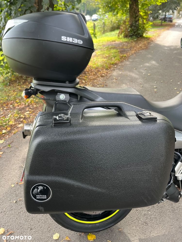 Suzuki V-STROM - 22