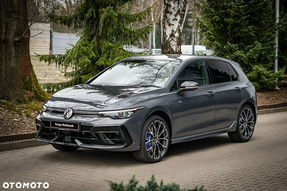 Volkswagen Golf - 18