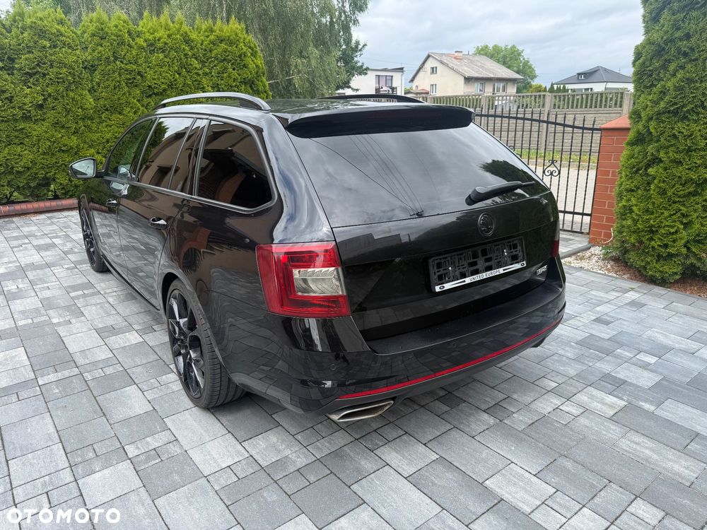 Skoda Octavia 2.0 TDI DSG RS - 13