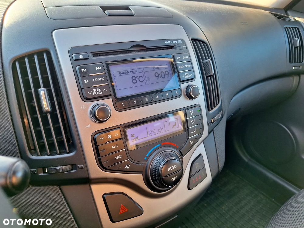 Hyundai i30 1.6 CRDi Comfort - 25