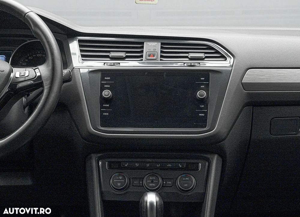 Volkswagen Tiguan 2.0 TDI 4Mot DSG Elegance - 19