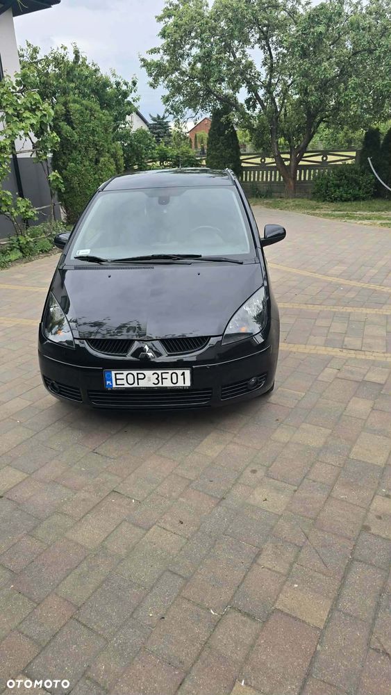 Mitsubishi Colt 1.1 - 18