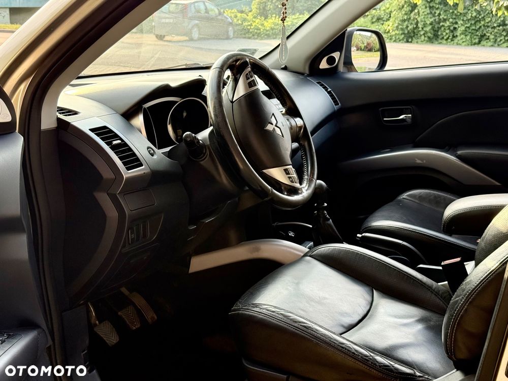 Mitsubishi Outlander 2.0 DID Instyle - 8