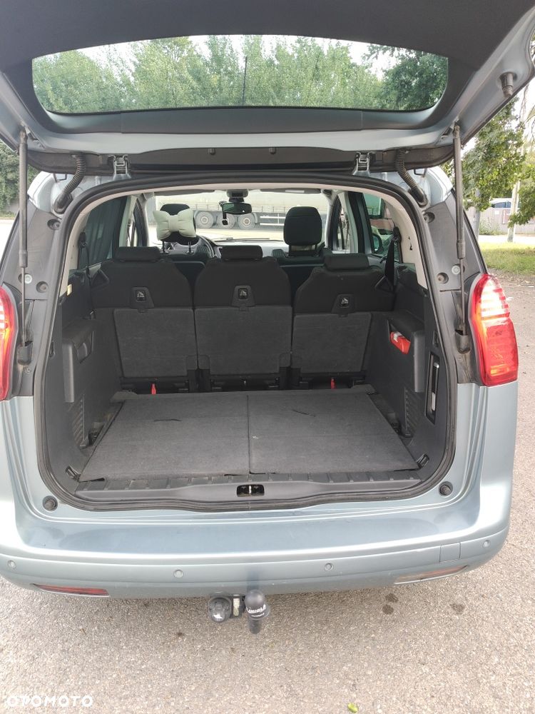 Peugeot 5008 - 5