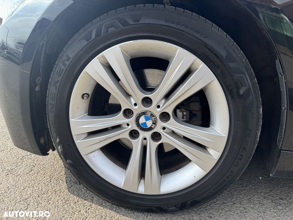 BMW Seria 3 320d Touring Aut. Sport Line - 25