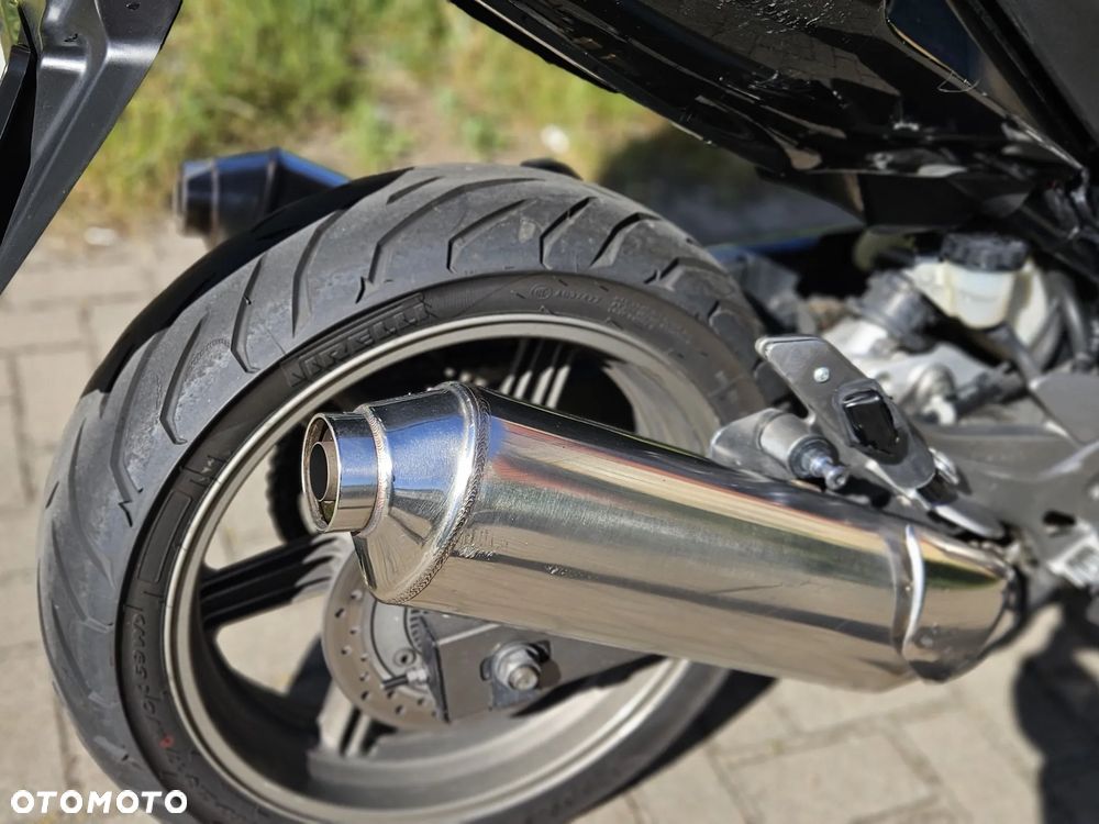 Honda CBF - 4