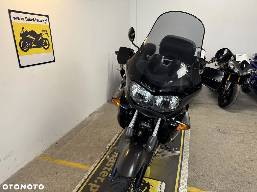 Honda XL - 32