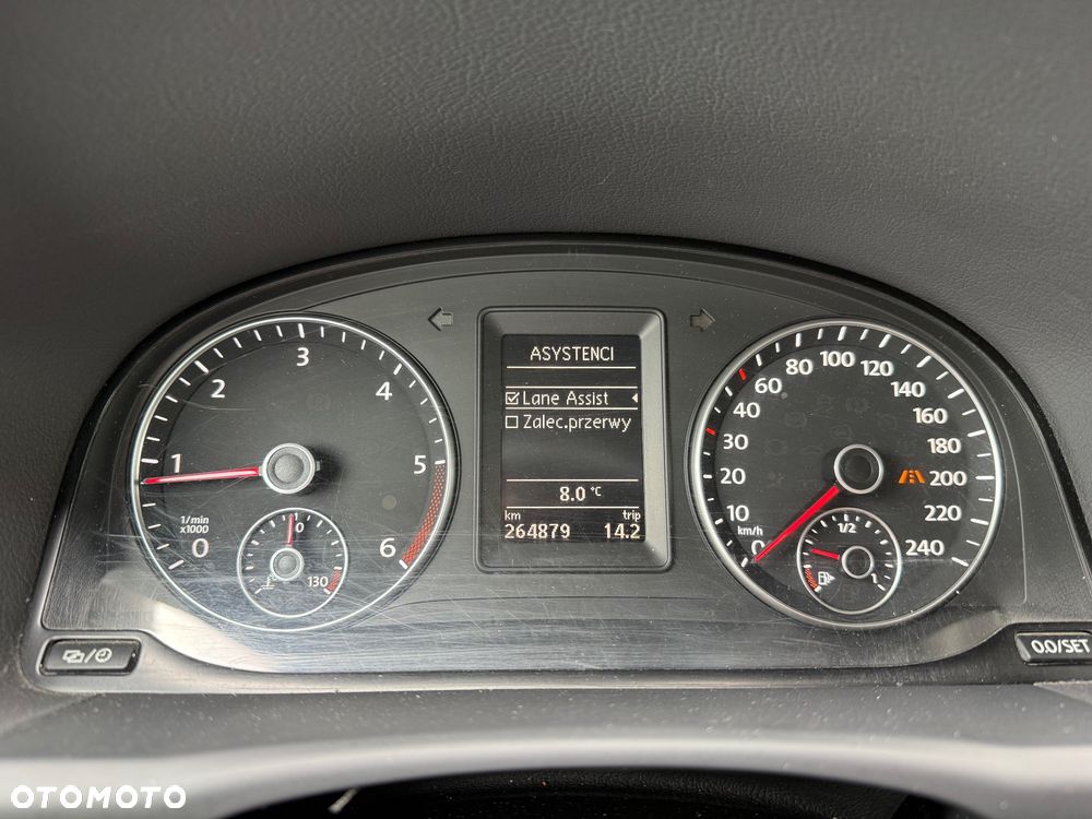 Volkswagen Touran 2.0 TDI DPF DSG MATCH - 19