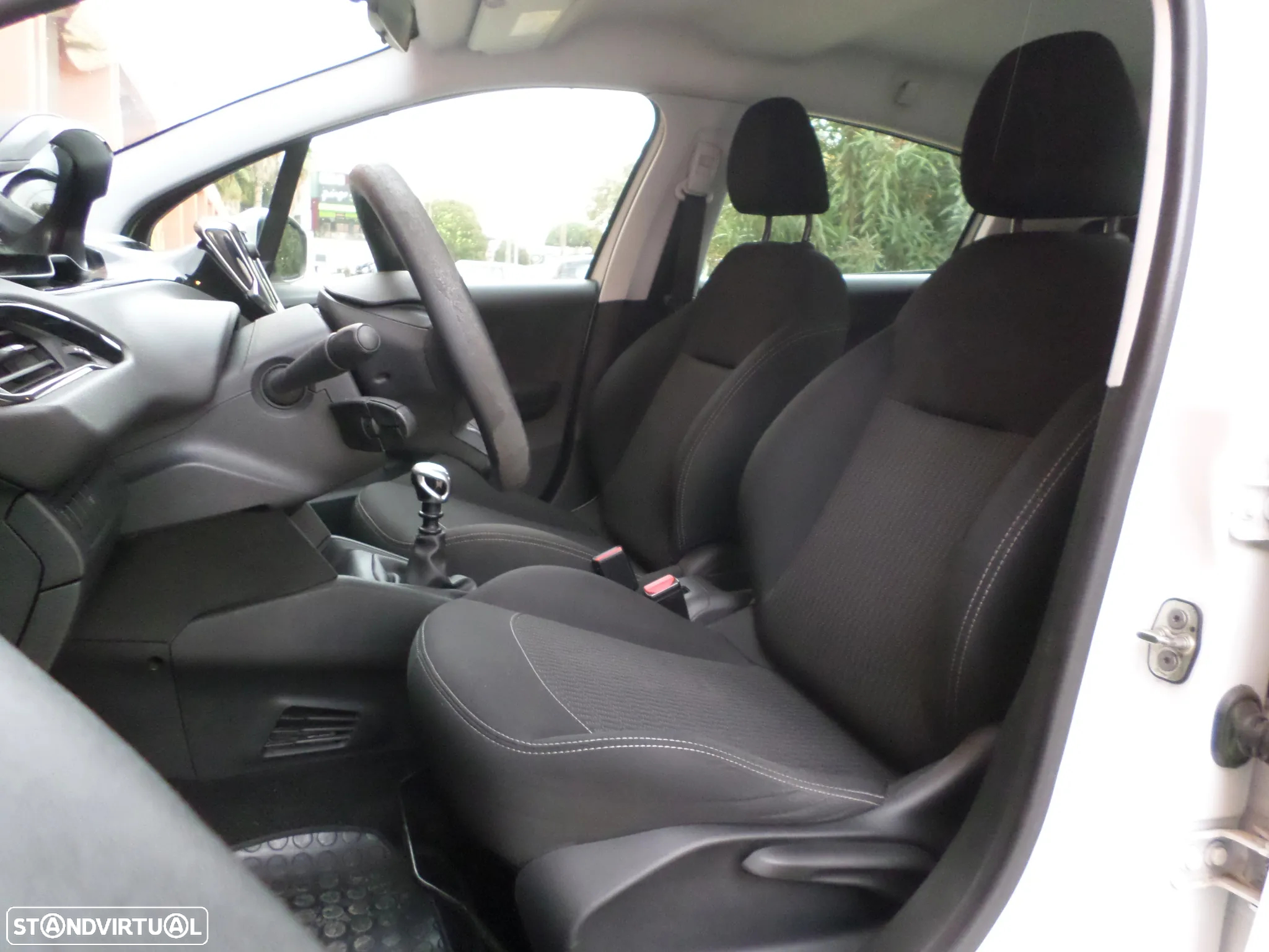 Peugeot 208 1.5 BlueHDi Active - 5