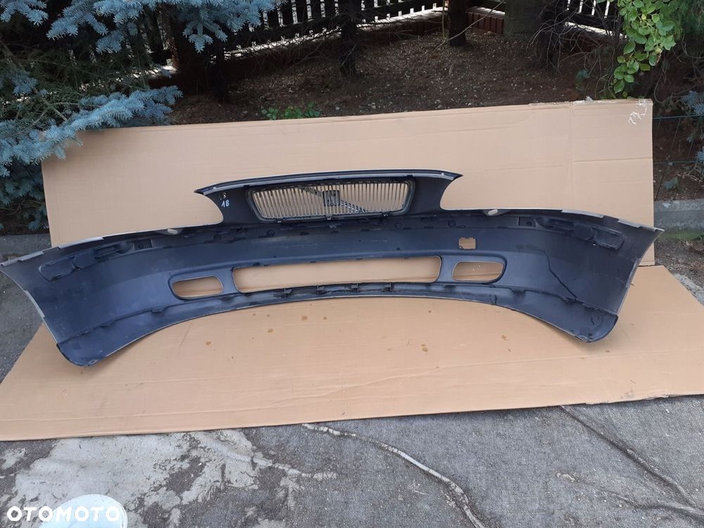 Zderzak przód Volvo V70 00-04r. 09484239/443 - 7