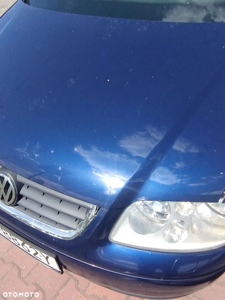 Volkswagen Touran 2.0 TDI Trendline DSG - 16