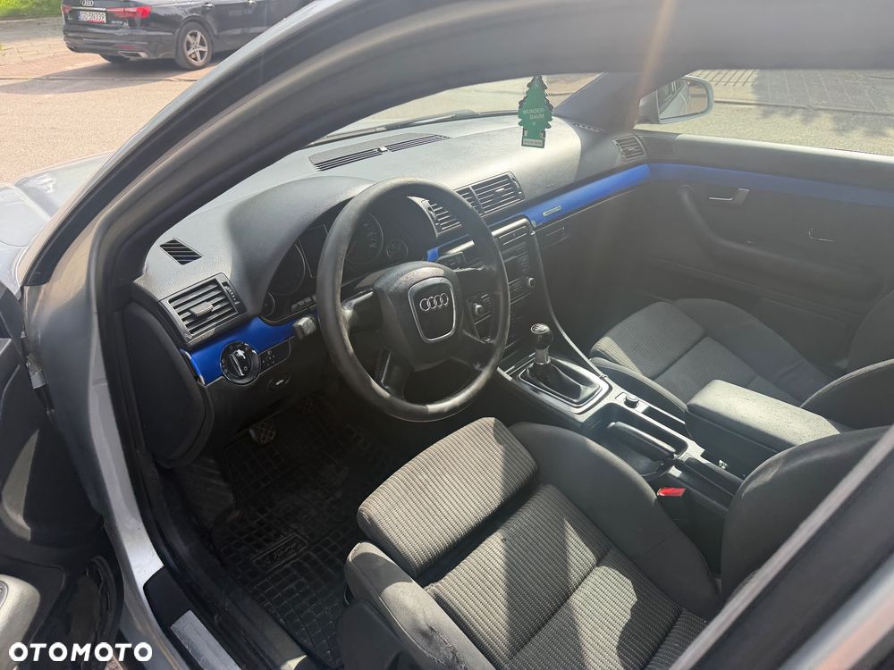 Audi A4 Avant 3.0 TDI Quattro - 8
