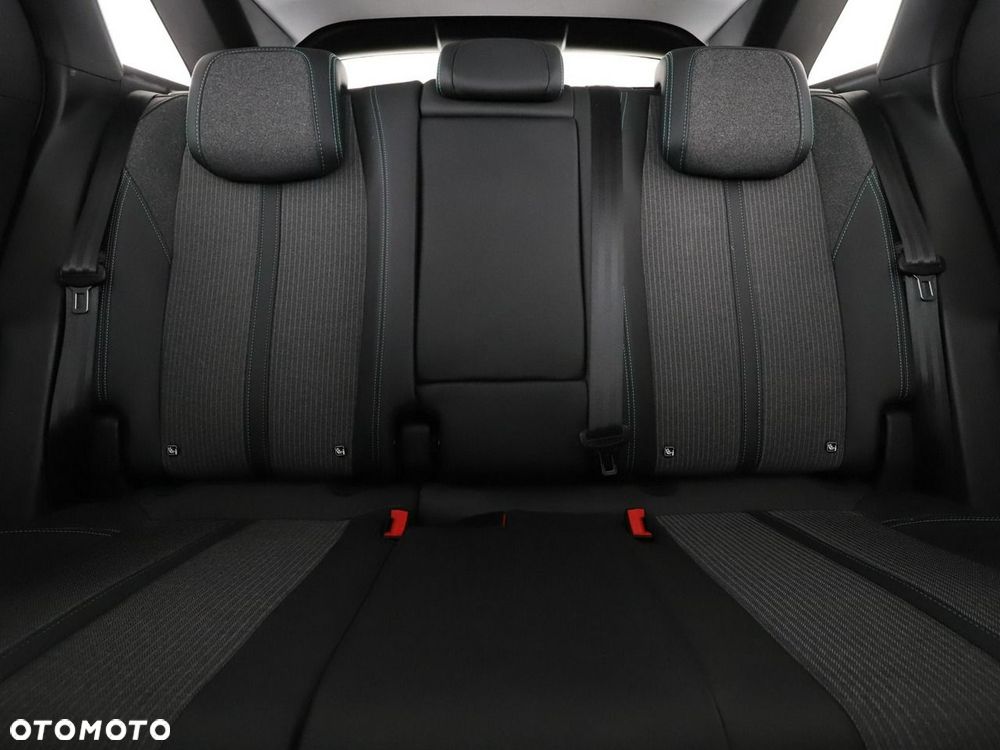 Peugeot 3008 1.5 BlueHDi Allure Pack S&S EAT8 - 19