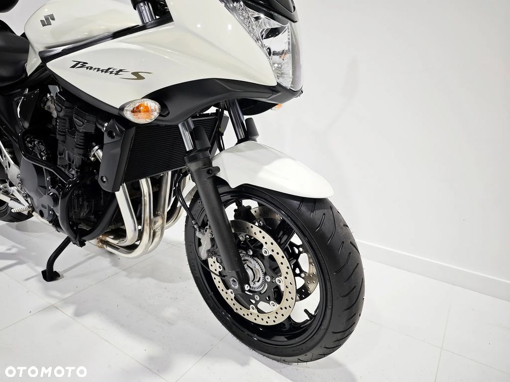 Suzuki Bandit - 8