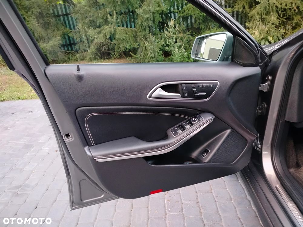 Mercedes-Benz GLA 200 (CDI) d Style - 12