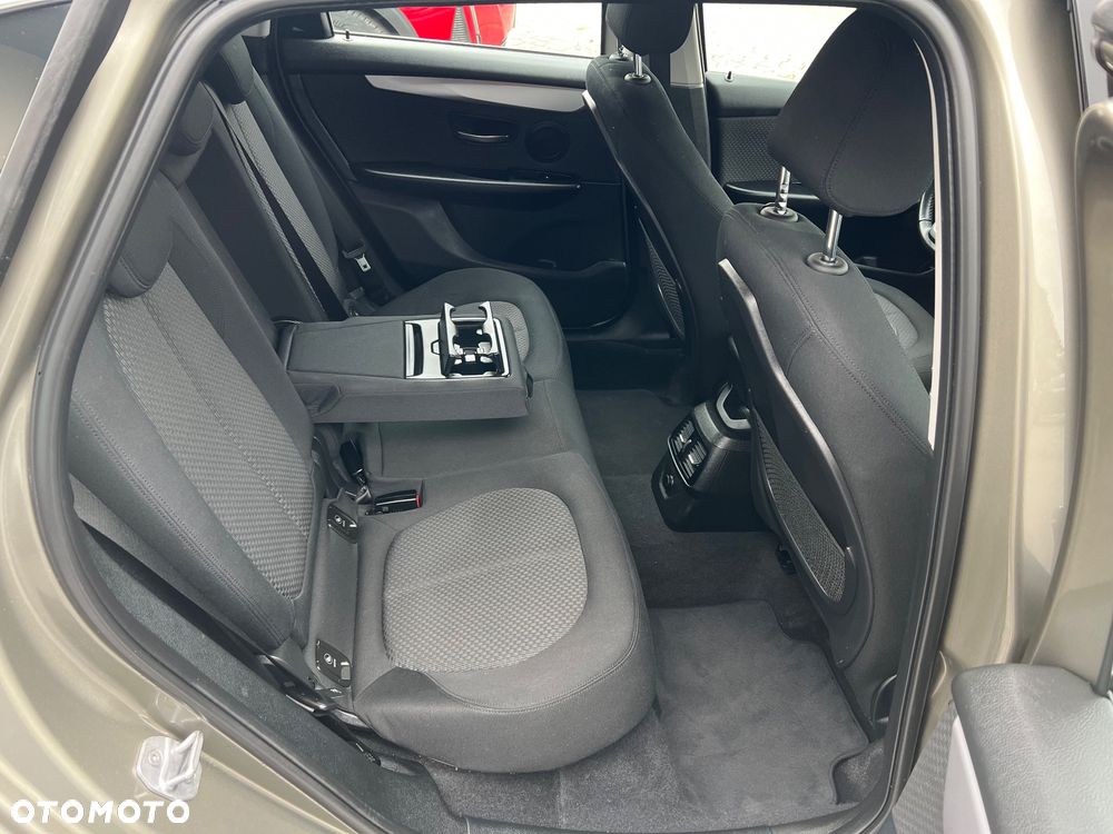 BMW Seria 2 218d Sport-Aut Luxury Line - 23