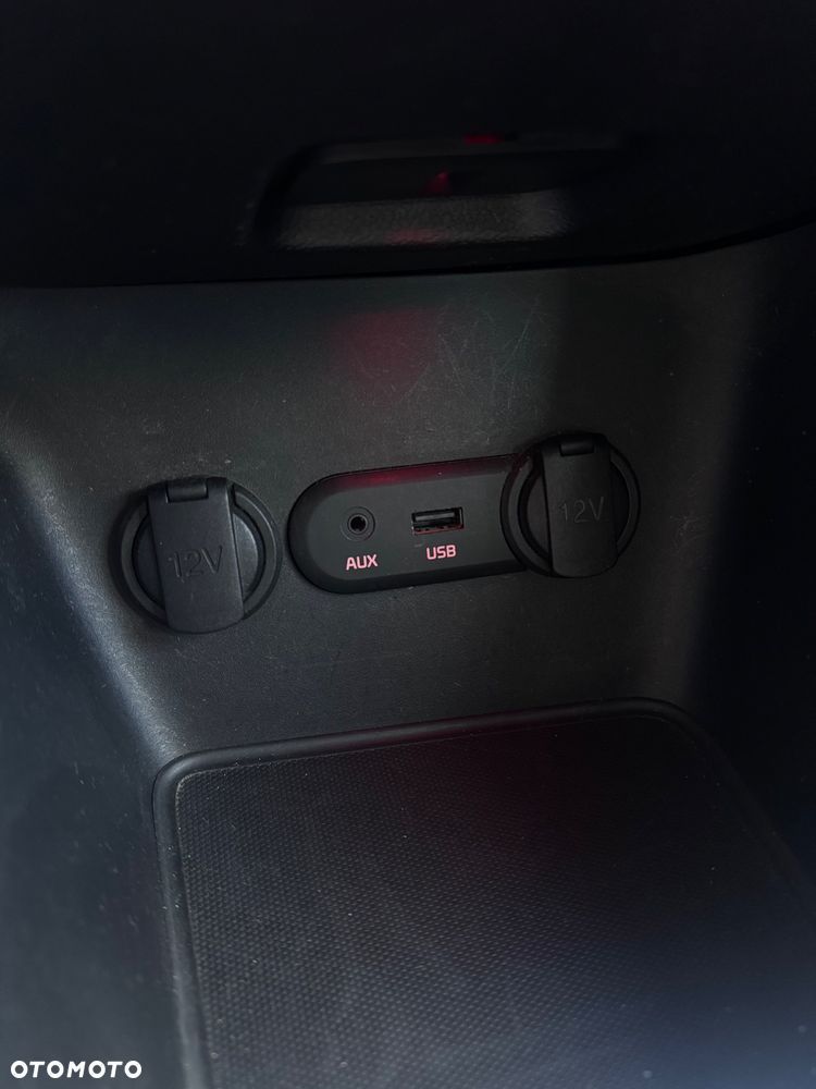 Kia Ceed 1.4 CVVT Attract - 17